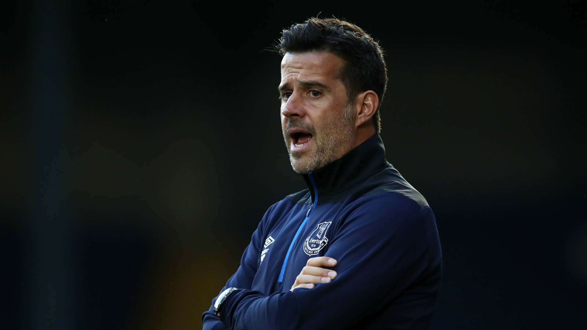 的讨论中 的讨论中